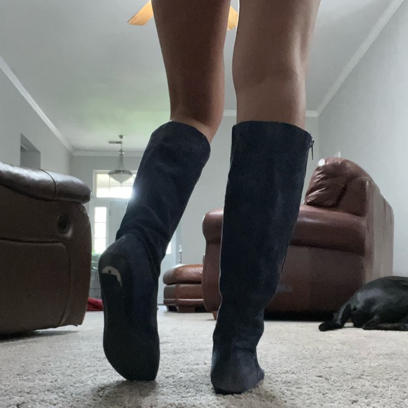 Blue Suede Boots - Picture 7 of 8